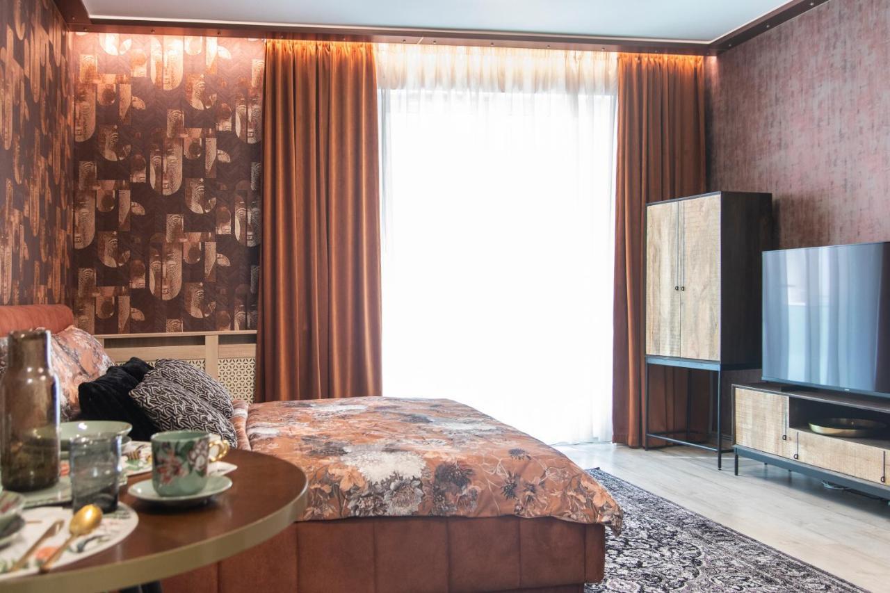 Grand Suites Corvin Boedapest Buitenkant foto
