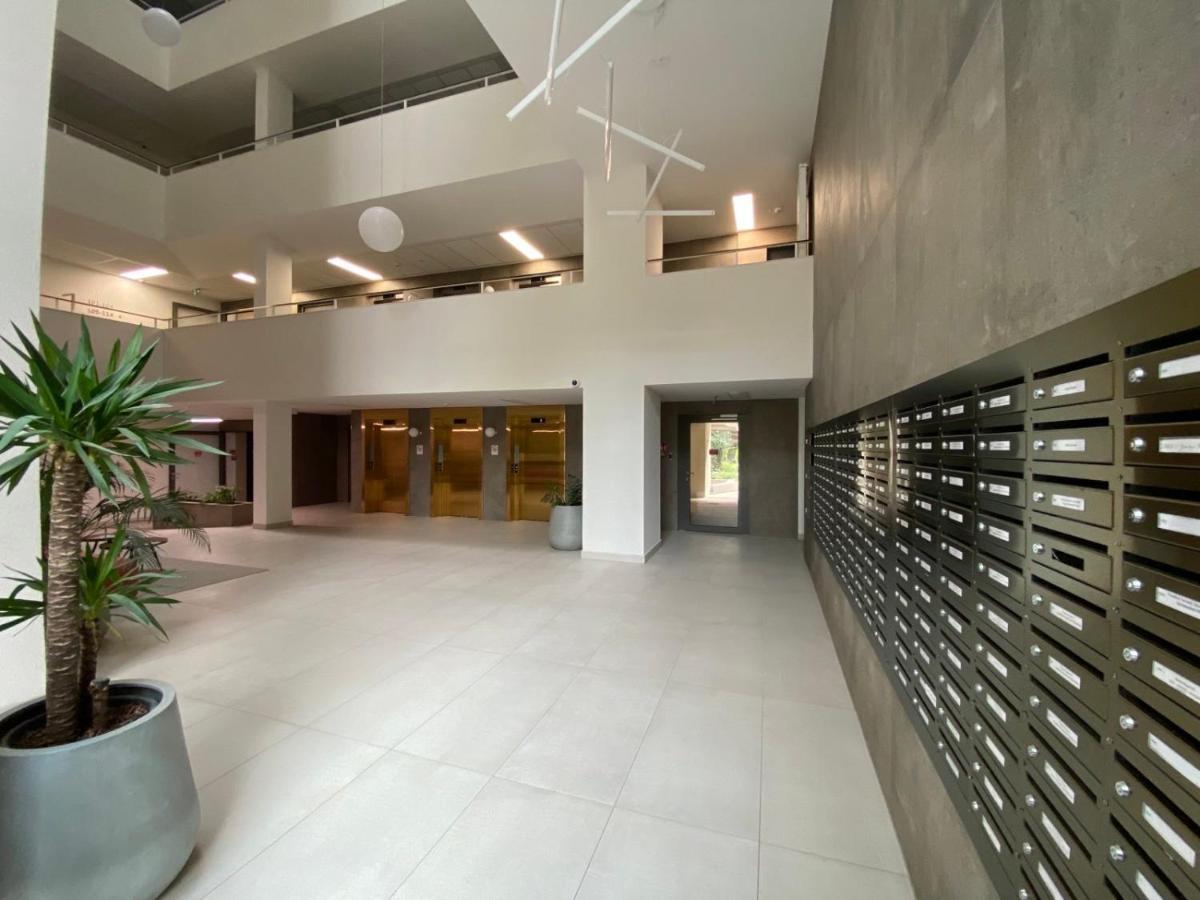 Grand Suites Corvin Boedapest Buitenkant foto